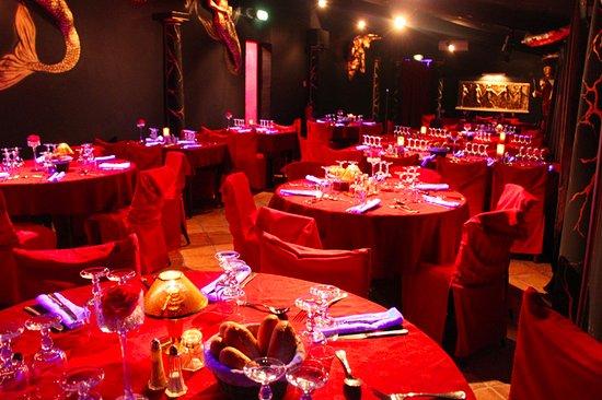 Le Club Absolu Forever