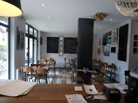 Les Flagrants Délires