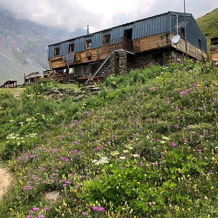 Refuge des Aiguilles D'Arves