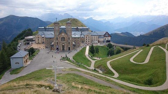 Sanctuaire De Notre Dame de la Salette