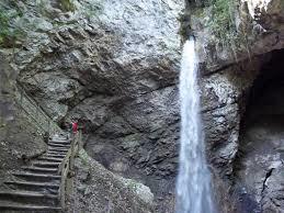 Grotte et Cascade de Seythenex