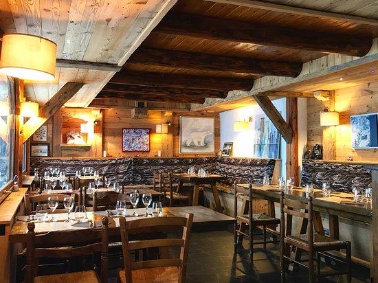 Le Montana Bar Restaurant