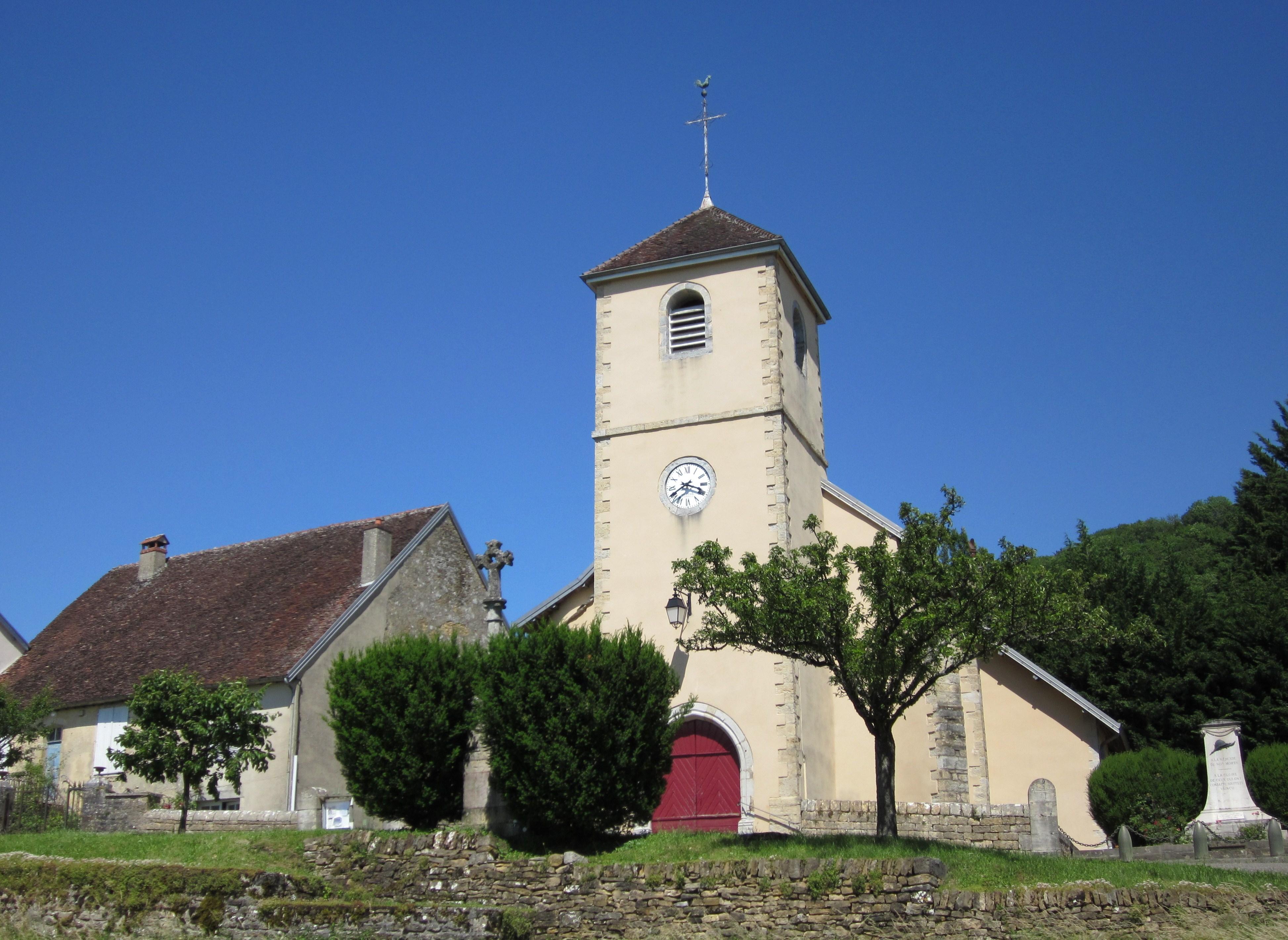 église Saint-Symphorien de Menétru-le-Vignoble