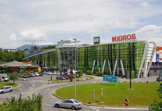 Centre commercial Shopping Etrembières