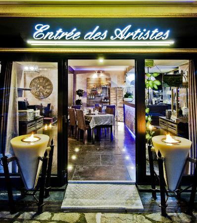 Entree Des Artistes