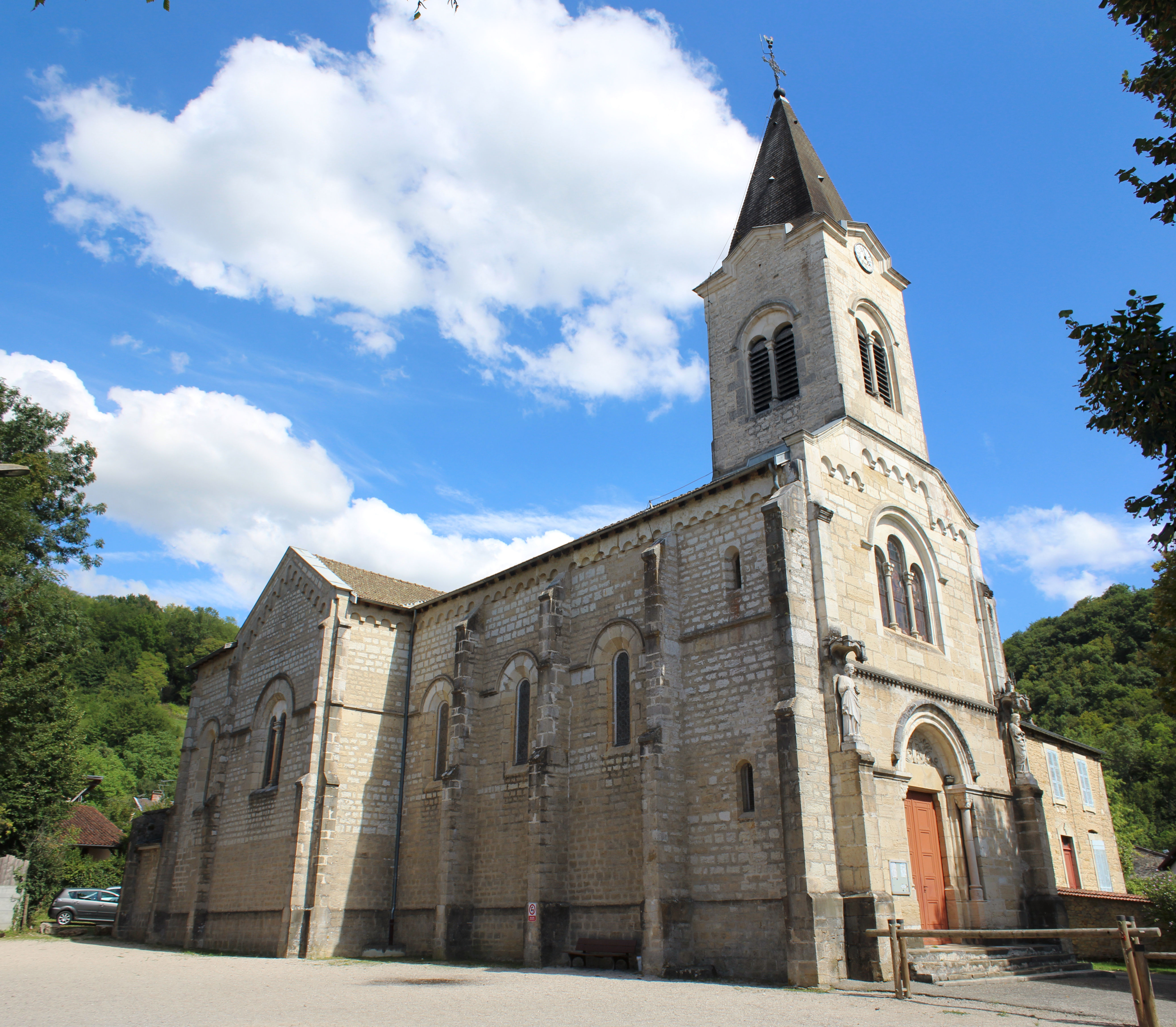 église Saints-Pierre-et-Paul de Douvres