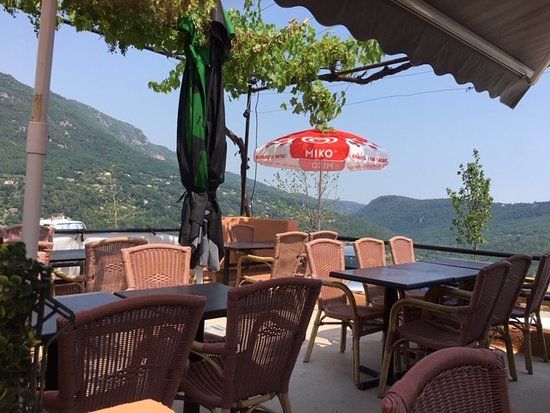 Michelangelo Restaurant & Creperie